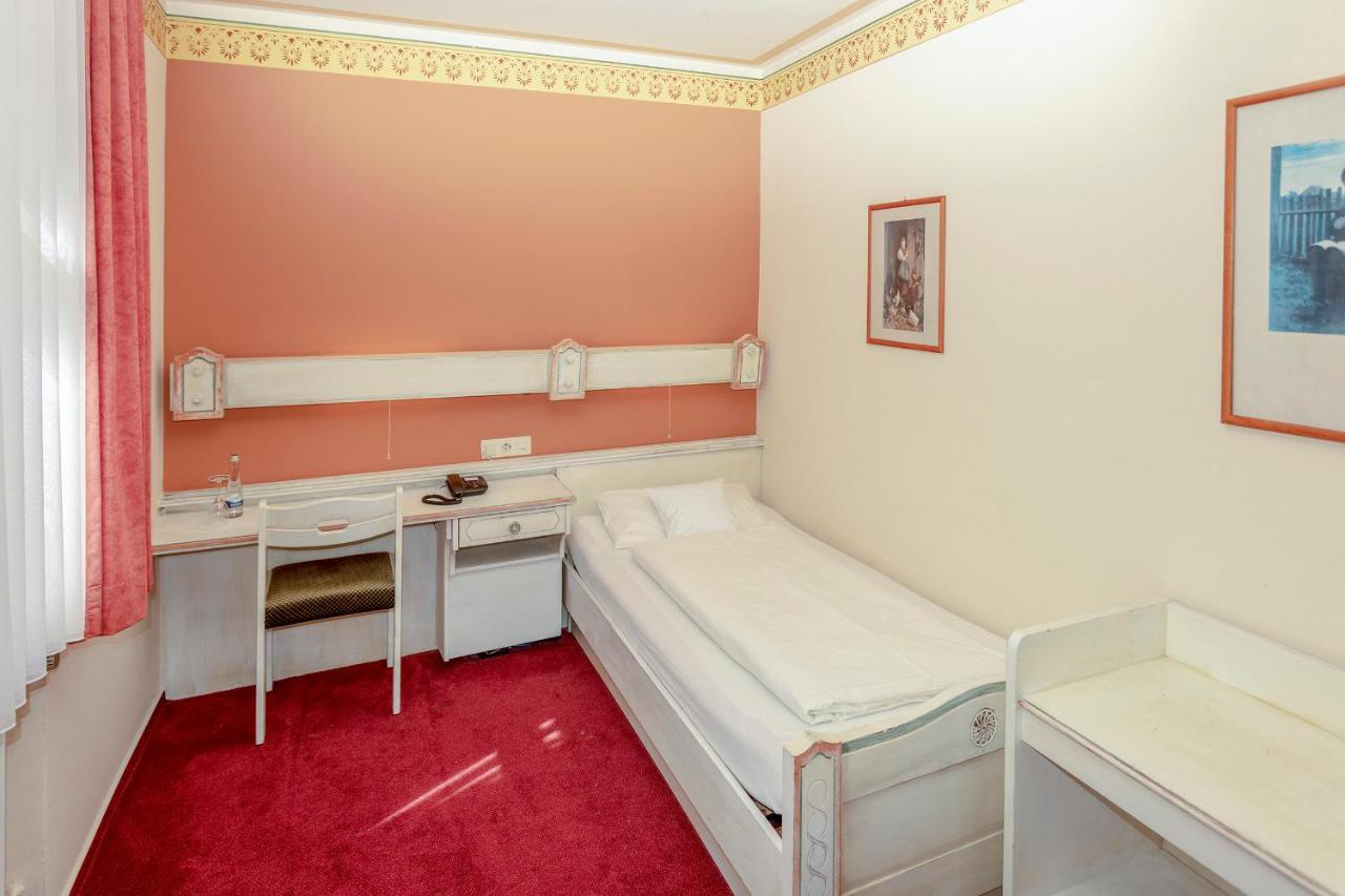Hotel Dammenmuehle Lahr  Ruang foto